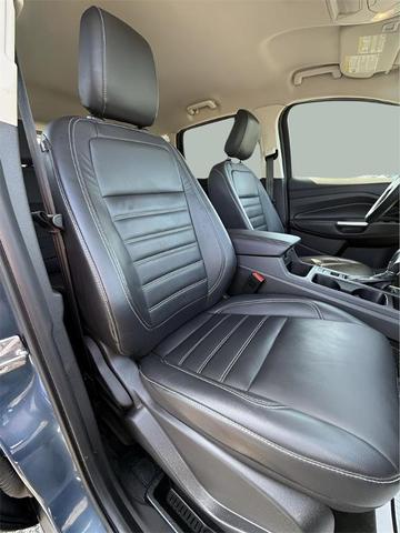 Photo of 2018 Blue Metallic Ford Escape