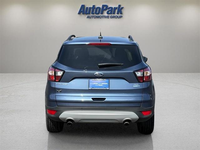 Photo of 2018 Blue Metallic Ford Escape