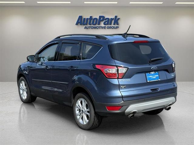 Photo of 2018 Blue Metallic Ford Escape