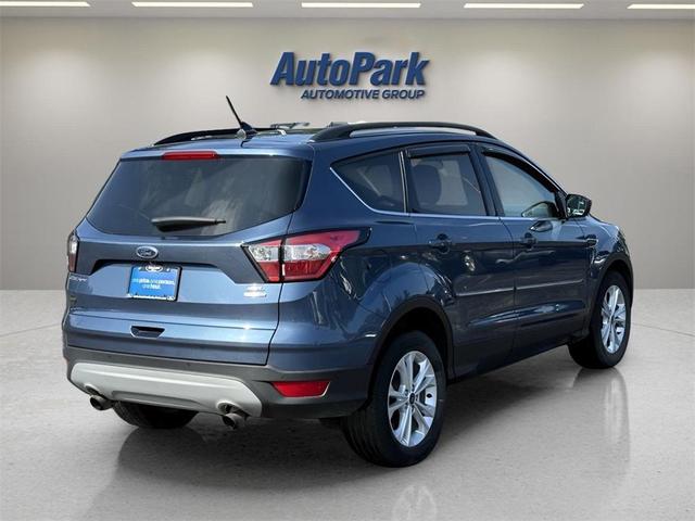 Photo of 2018 Blue Metallic Ford Escape