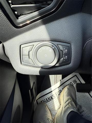 Photo of 2018 Blue Metallic Ford Escape