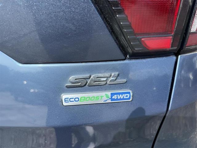 Photo of 2018 Blue Metallic Ford Escape