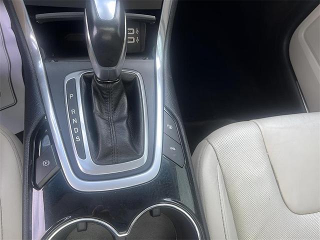 Photo of 2016 Ingot Silver Metallic Ford Edge