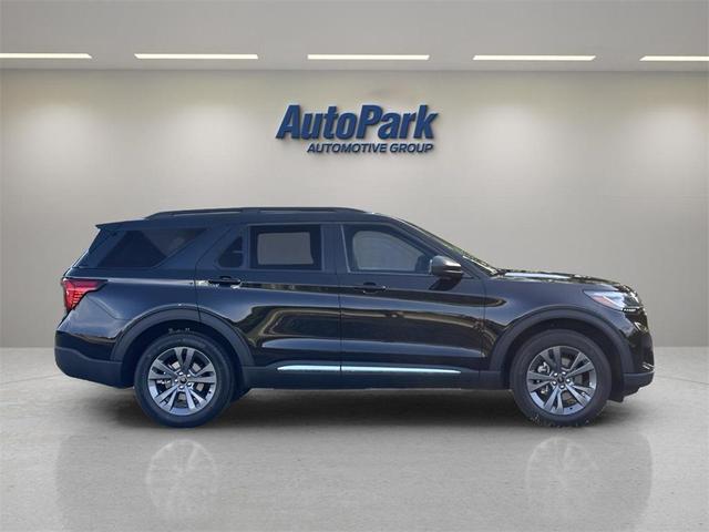 Photo of 2025 Agate Black Metallic Ford Explorer