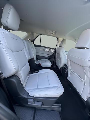 Photo of 2025 Agate Black Metallic Ford Explorer