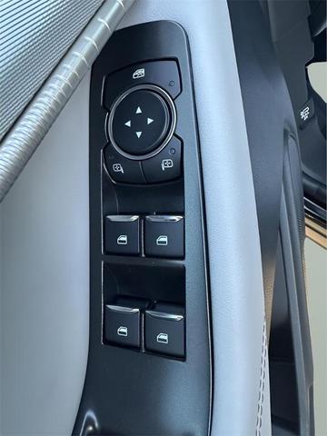 Photo of 2025 Agate Black Metallic Ford Explorer