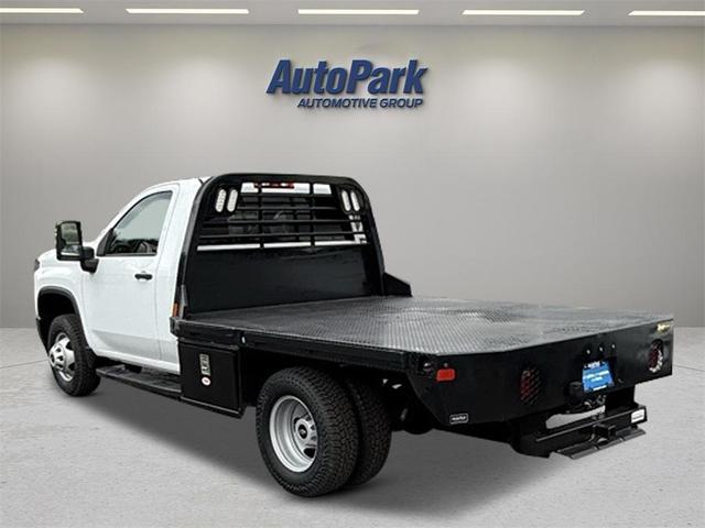 Photo of 2022 Summit White Chevrolet Silverado 3500