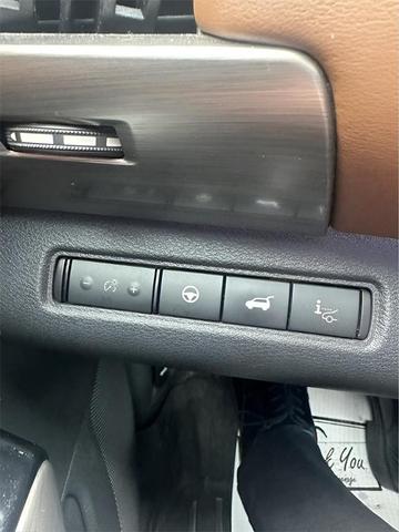 Photo of 2022 Deep Ocean Blue Nissan Pathfinder