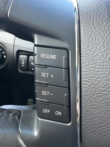 Photo of 2010 Ingot Silver Metallic Ford Taurus
