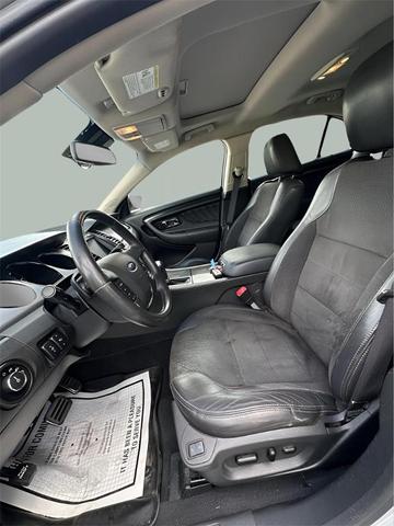 Photo of 2010 Ingot Silver Metallic Ford Taurus