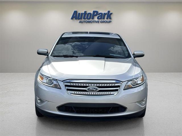 Photo of 2010 Ingot Silver Metallic Ford Taurus