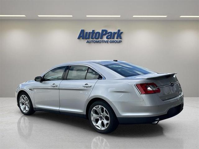 Photo of 2010 Ingot Silver Metallic Ford Taurus