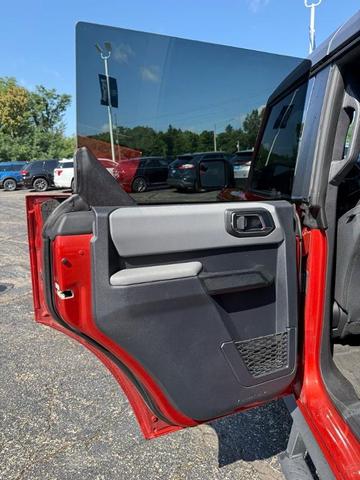 Photo of 2023 Hot Pepper Red Metallic Tinted Clearcoat Ford Bronco