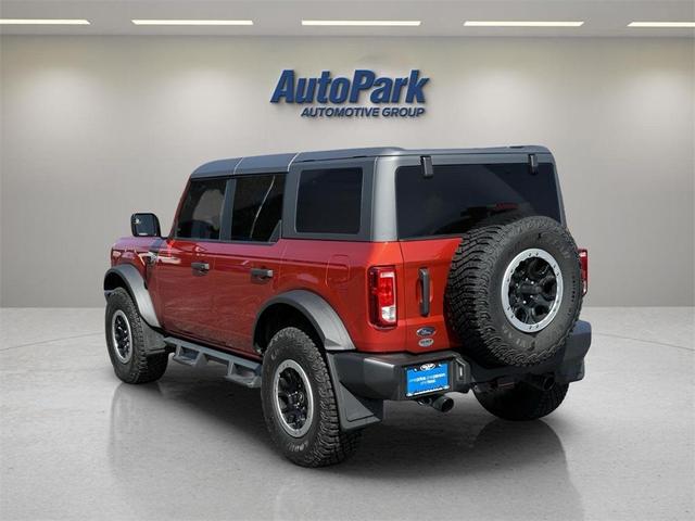 Photo of 2023 Hot Pepper Red Metallic Tinted Clearcoat Ford Bronco