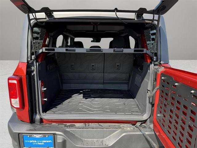 Photo of 2023 Hot Pepper Red Metallic Tinted Clearcoat Ford Bronco