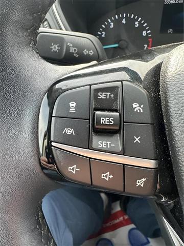 Photo of 2022 Carbonized Gray Metallic Ford Escape