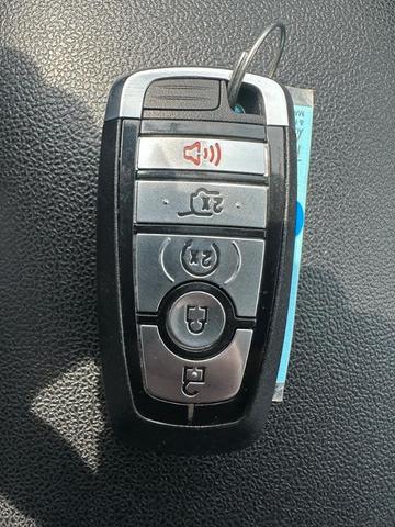 Photo of 2022 Carbonized Gray Metallic Ford Escape