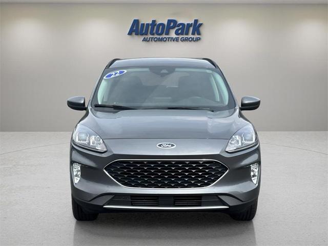 Photo of 2022 Carbonized Gray Metallic Ford Escape