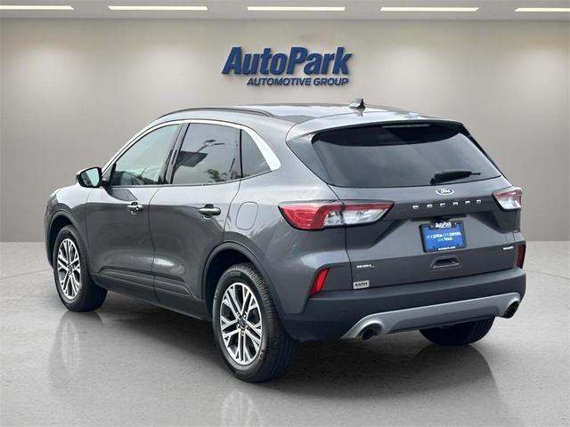 Photo of 2022 Carbonized Gray Metallic Ford Escape