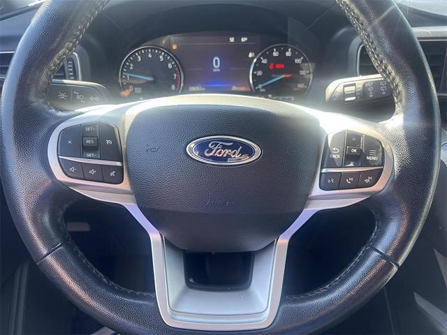 Photo of 2022 Iconic Silver Metallic Ford Explorer