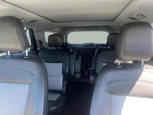 Photo of 2022 Iconic Silver Metallic Ford Explorer