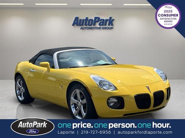 Photo of 2007 Yellow Pontiac Solstice