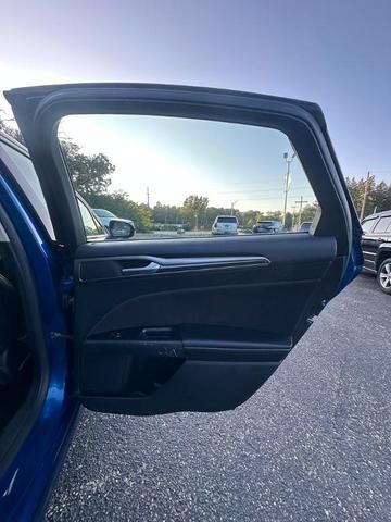 Photo of 2017 Lightning Blue Ford Fusion