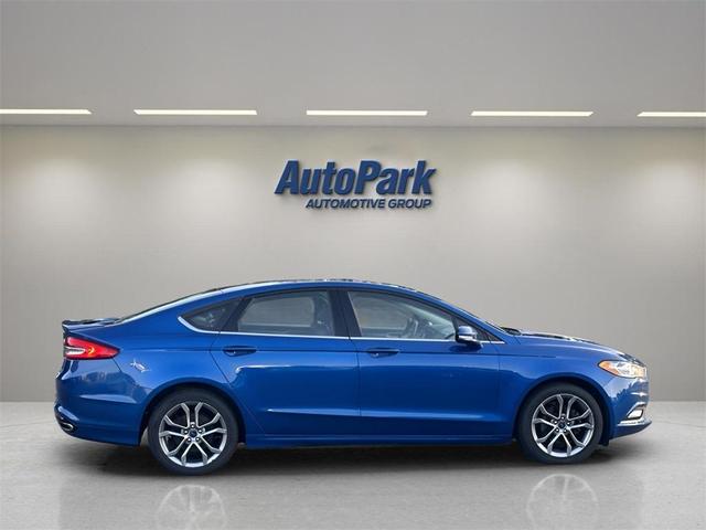 Photo of 2017 Lightning Blue Ford Fusion