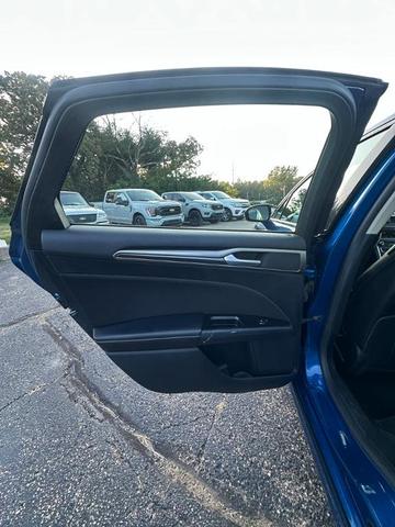 Photo of 2017 Lightning Blue Ford Fusion