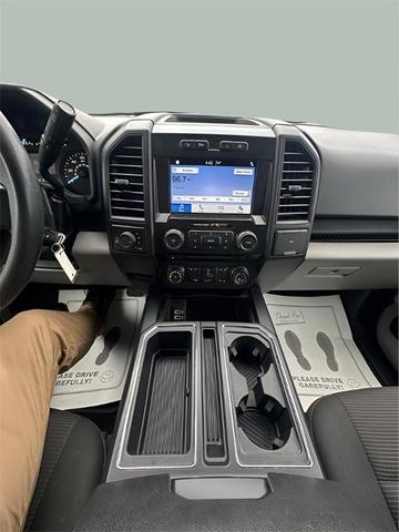 Photo of 2018 Oxford White Ford F-150