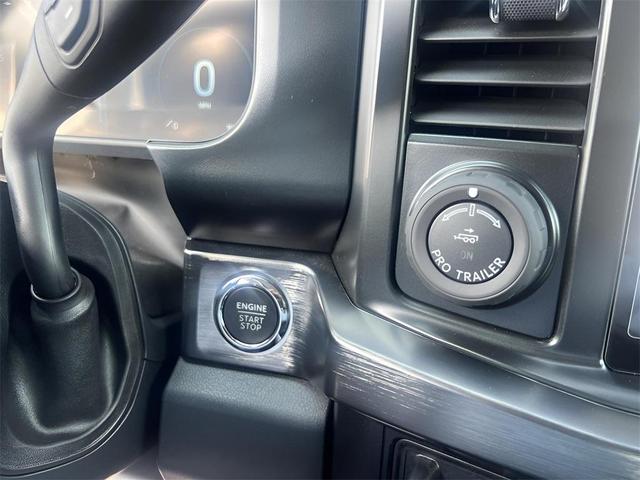 Photo of 2023 Oxford White Ford F-250