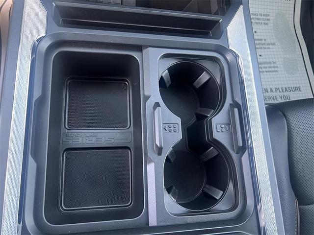 Photo of 2023 Oxford White Ford F-250