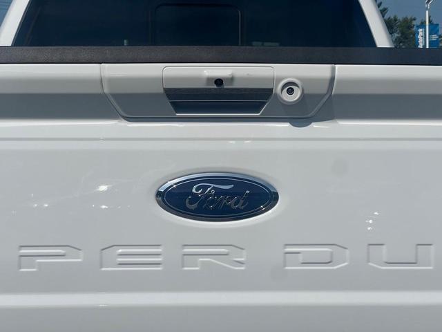 Photo of 2023 Oxford White Ford F-250
