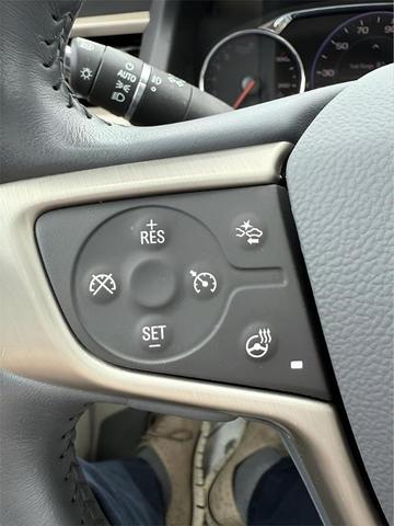 Photo of 2021 White Frost Tri-Coat GMC Acadia