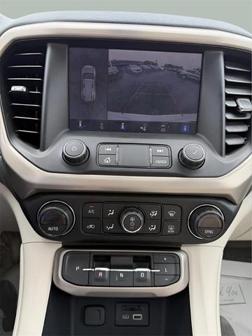 Photo of 2021 White Frost Tri-Coat GMC Acadia