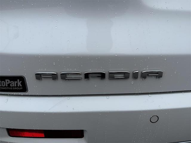 Photo of 2021 White Frost Tri-Coat GMC Acadia