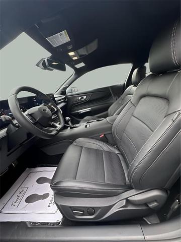 Photo of 2025 Carbonized Gray Metallic Ford Mustang