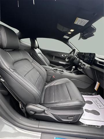 Photo of 2025 Carbonized Gray Metallic Ford Mustang
