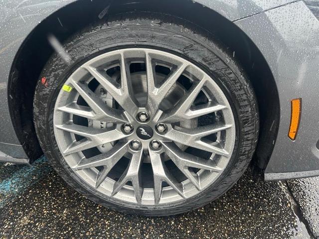 Photo of 2025 Carbonized Gray Metallic Ford Mustang
