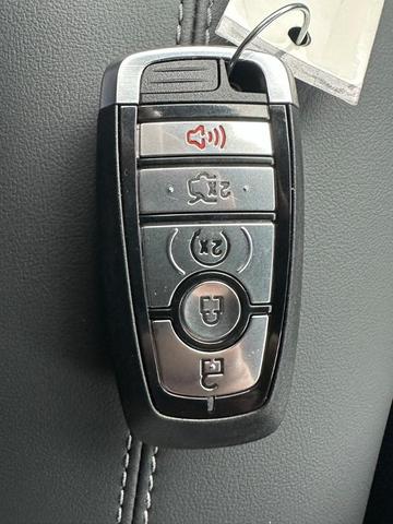 Photo of 2025 Carbonized Gray Metallic Ford Mustang