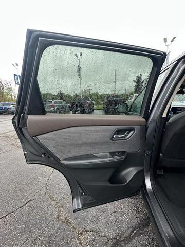 Photo of 2023 Gun Metallic Nissan Rogue