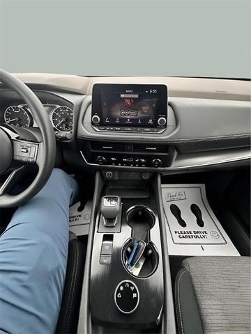 Photo of 2023 Gun Metallic Nissan Rogue