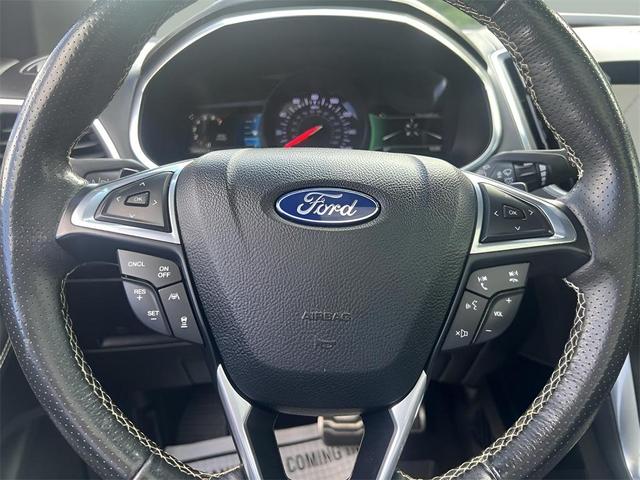 Photo of 2020 Iconic Silver Metallic Ford Edge