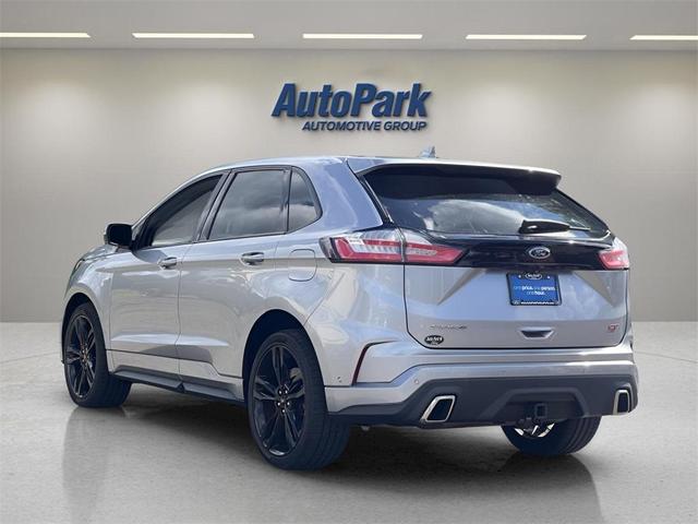 Photo of 2020 Iconic Silver Metallic Ford Edge