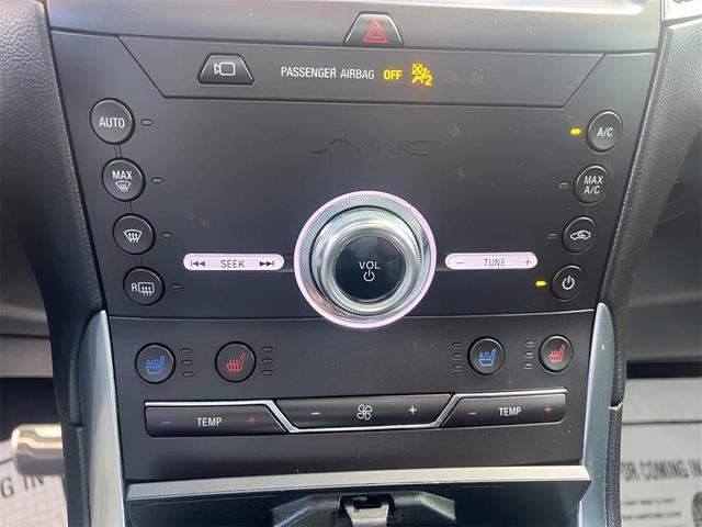 Photo of 2020 Iconic Silver Metallic Ford Edge
