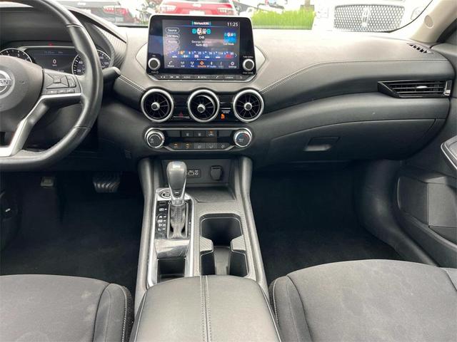 Photo of 2022 Gun Metallic Nissan Sentra