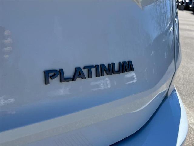 Photo of 2025 Everest White Pearl Nissan Rogue