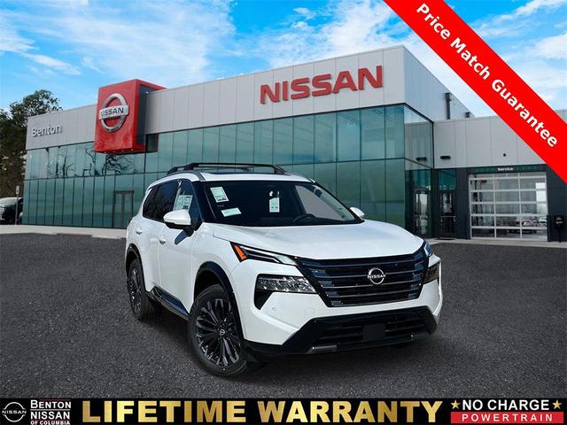 Photo of 2025 Everest White Pearl Nissan Rogue