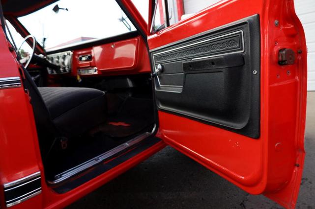 Photo of 1972 Orange Chevrolet C10/K10