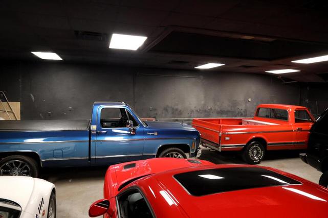 Photo of 1972 Orange Chevrolet C10/K10